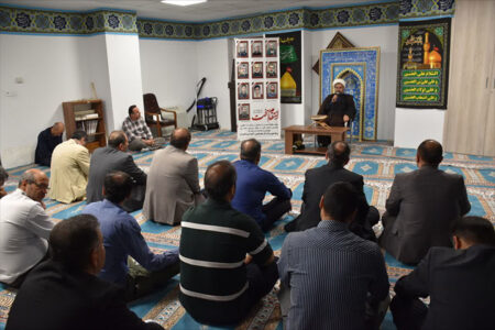 درس حر انتخاب آگاهانه میان حق و باطل بود