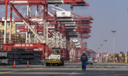 صادرات چین جهش یافت