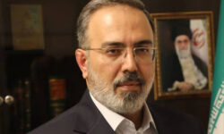 روز پاسداشت آنان است كه با نور قلم، تاریكی جهل را می‌شكافند