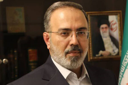 روز پاسداشت آنان است كه با نور قلم، تاریكی جهل را می‌شكافند