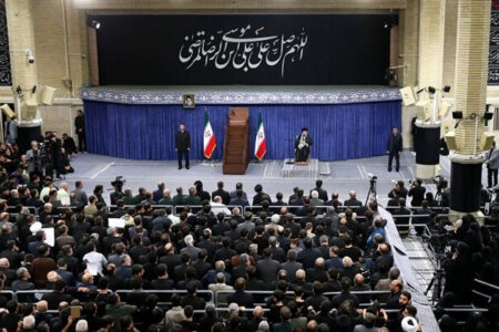 باید از رئیس جمهور حمایت شود