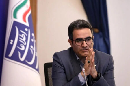 رونمایی از ربات‌های هوشمند دو طبقه ساخت داخل در شبکه پستی