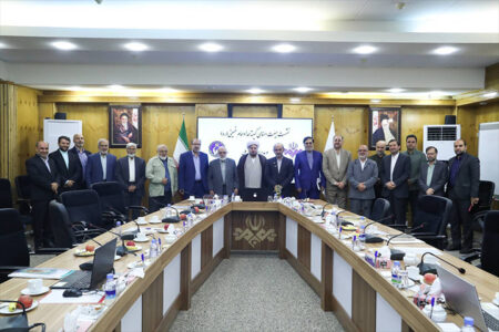 نشان «والی مهر» به رئیس رسانه ملی اهدا شد