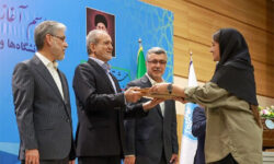 تقدیر از رتبههای برتر کنکور با حضور رئیس جمهور