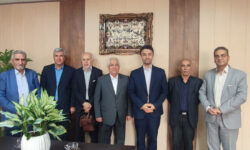 باید توجه ویژهای به رفاهیات و معیشت بازنشستگان داشت