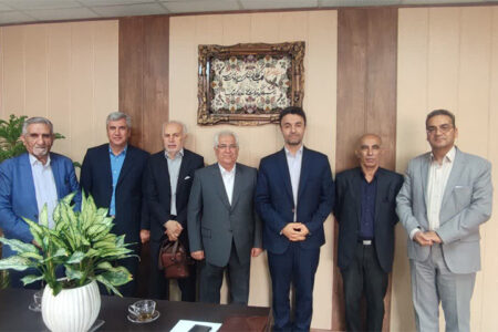 باید توجه ویژه‌ای به رفاهیات و معیشت بازنشستگان داشت